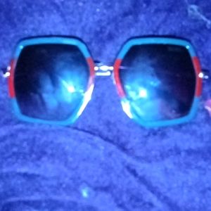 Gucci glasses with case